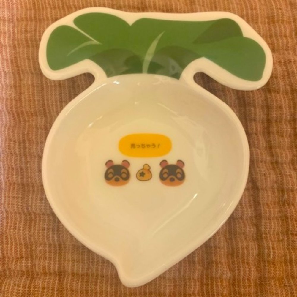 Bandai Japan Nintendo Animal Crossing 2021 Ichiban Kuji Ceramic Turnip Dish